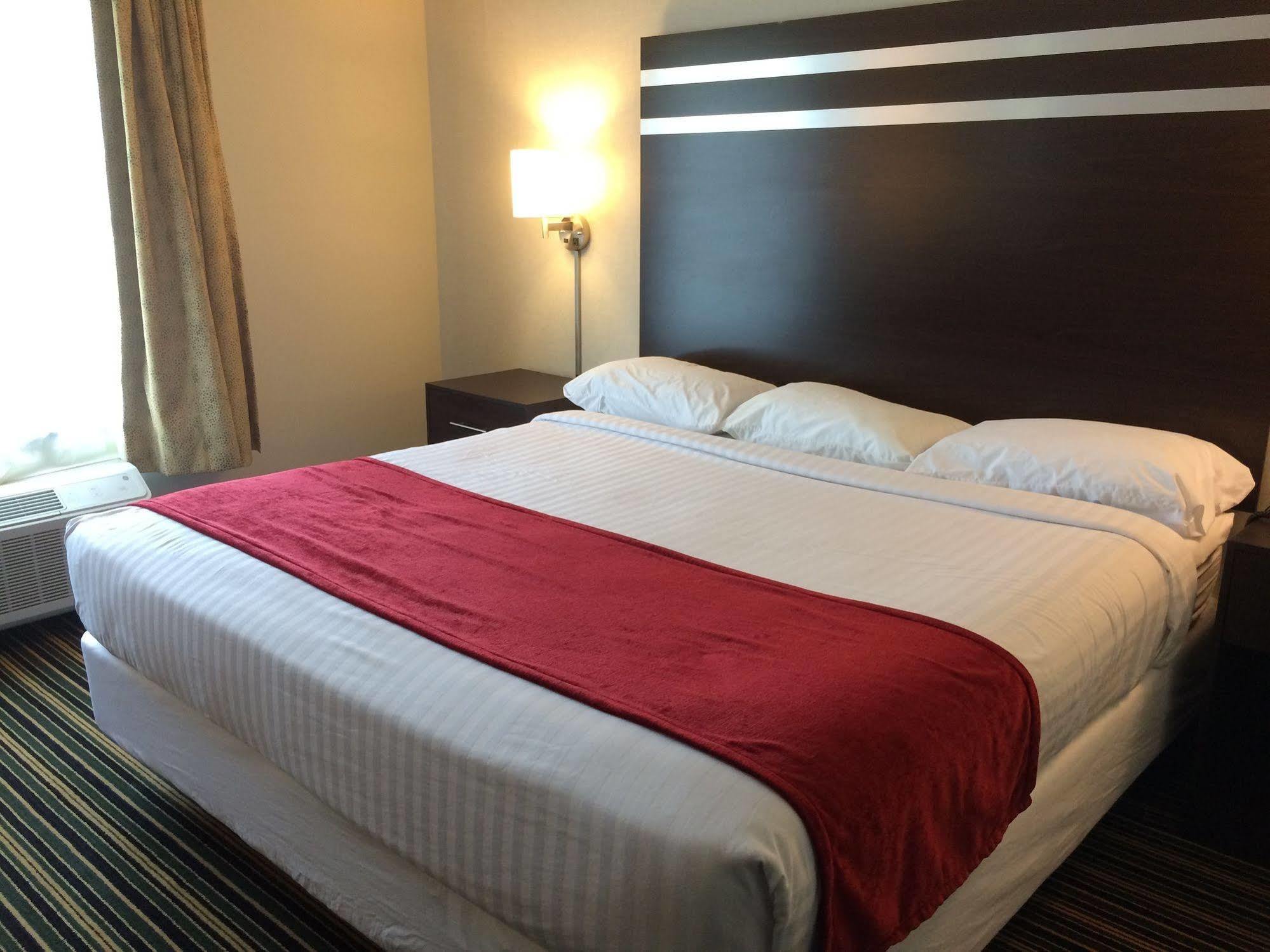 The Inn Monaca Luaran gambar
